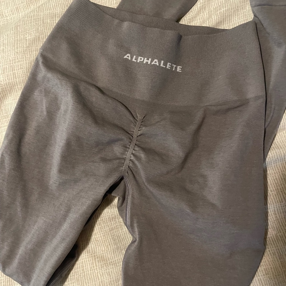 Alphalete amplify leggings